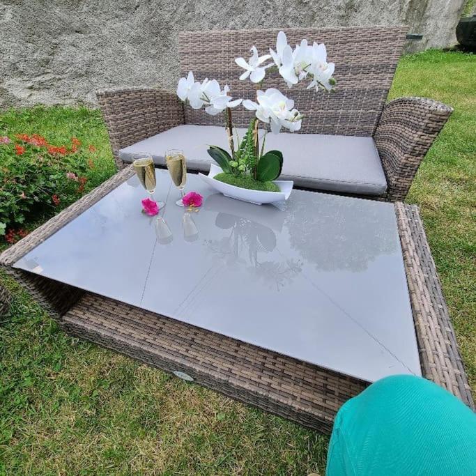 ונטרון Gite Bruyere, 2 A 5 Personnes Avec Salle De Jeux Et Spa Dans La Residence מראה חיצוני תמונה