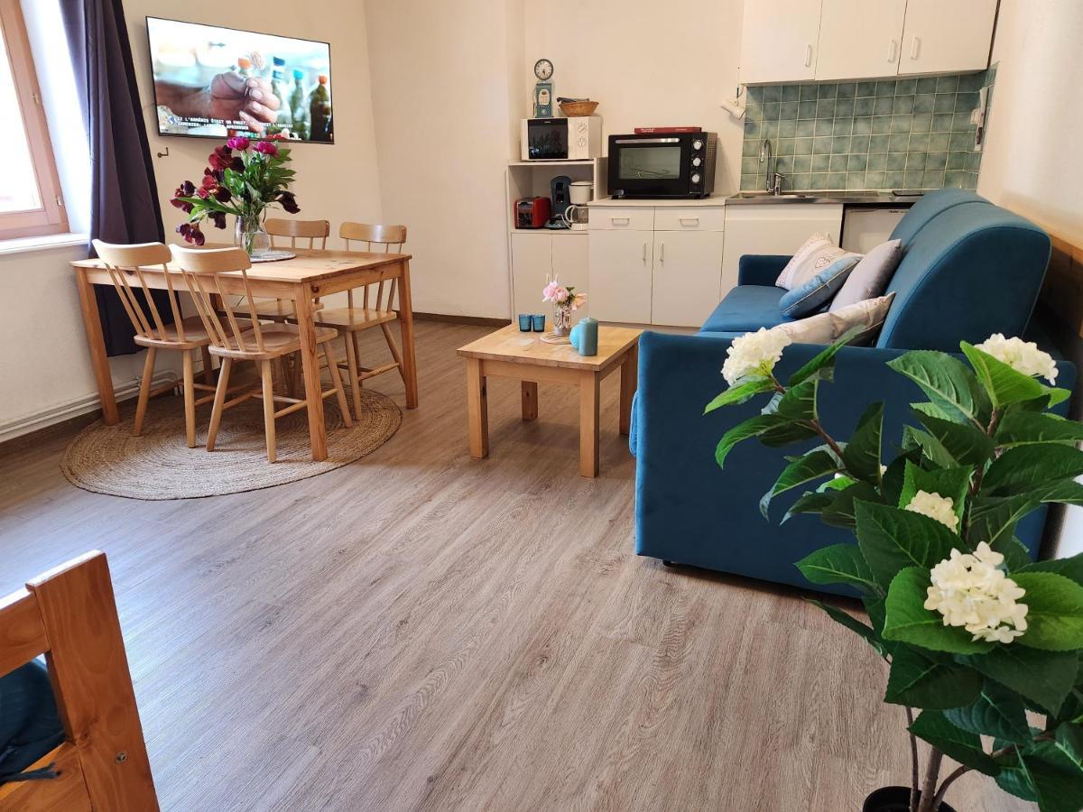ונטרון Gite Bruyere, 2 A 5 Personnes Avec Salle De Jeux Et Spa Dans La Residence מראה חיצוני תמונה