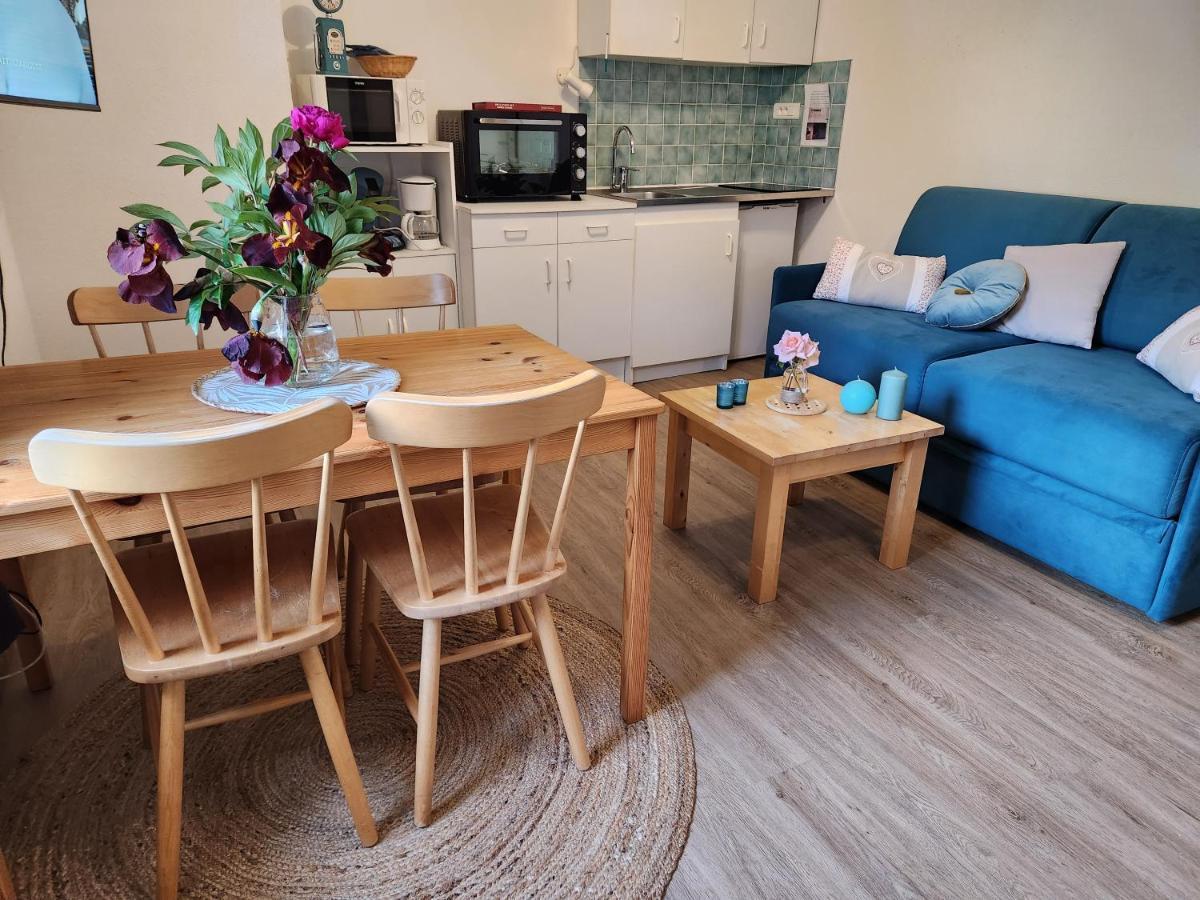ונטרון Gite Bruyere, 2 A 5 Personnes Avec Salle De Jeux Et Spa Dans La Residence מראה חיצוני תמונה
