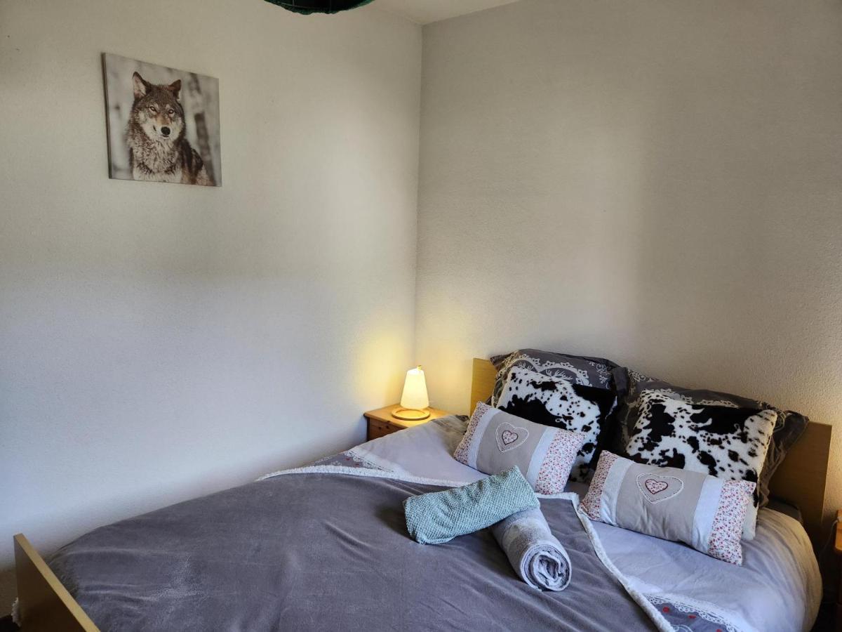 ונטרון Gite Bruyere, 2 A 5 Personnes Avec Salle De Jeux Et Spa Dans La Residence מראה חיצוני תמונה