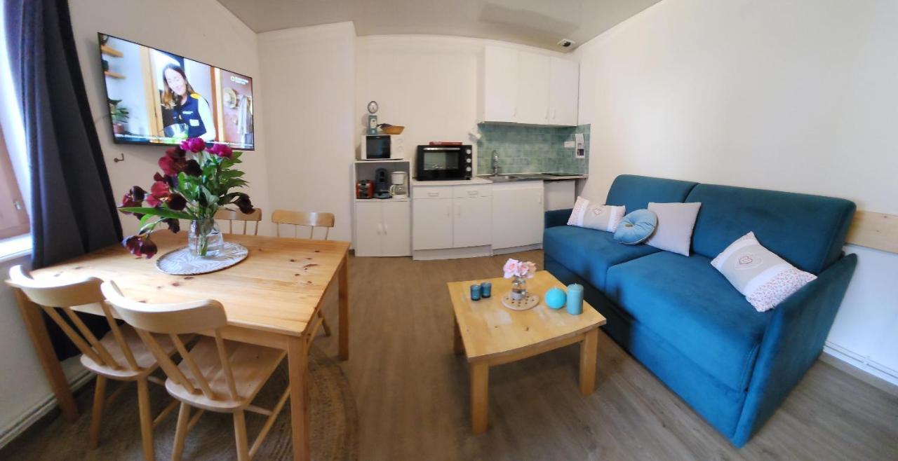 ונטרון Gite Bruyere, 2 A 5 Personnes Avec Salle De Jeux Et Spa Dans La Residence מראה חיצוני תמונה